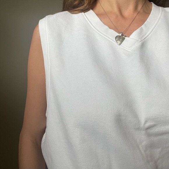 Aritzia TNA Cozy Fleece Sweater Vest - Picture 4 of 10